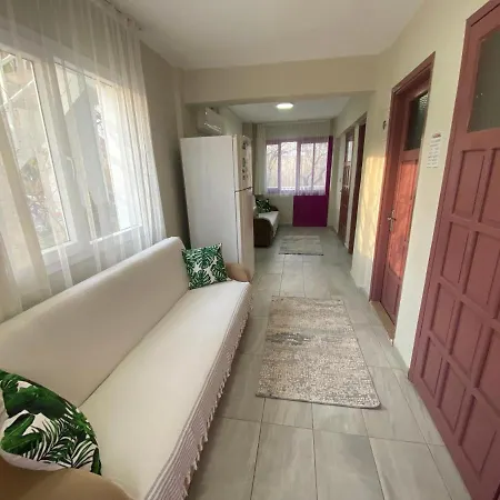 Rıdvan Apart Evleri *