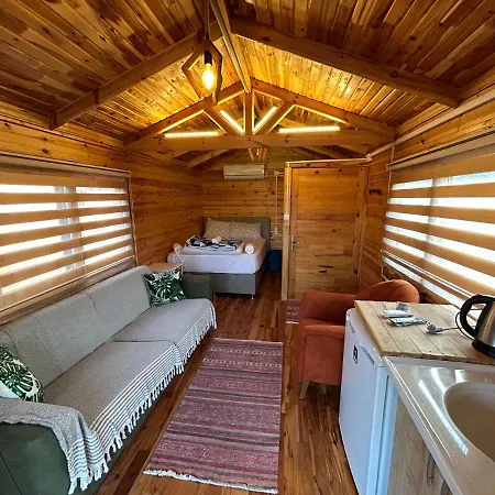 Ridvan Apart Evleri * ウルラ